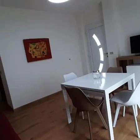 아파트 Casa Il Grande Pino *